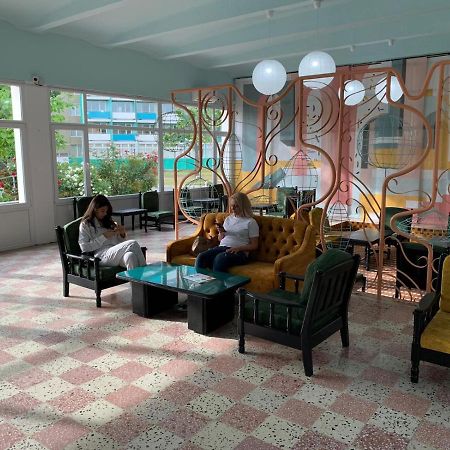 Hotel Mures Saturn Bagian luar foto