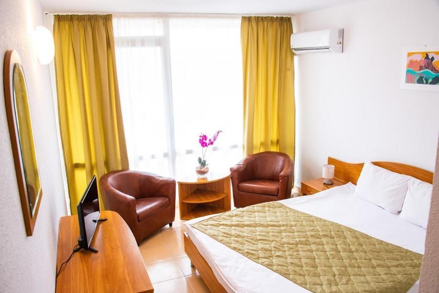 Hotel Mures Saturn Bagian luar foto
