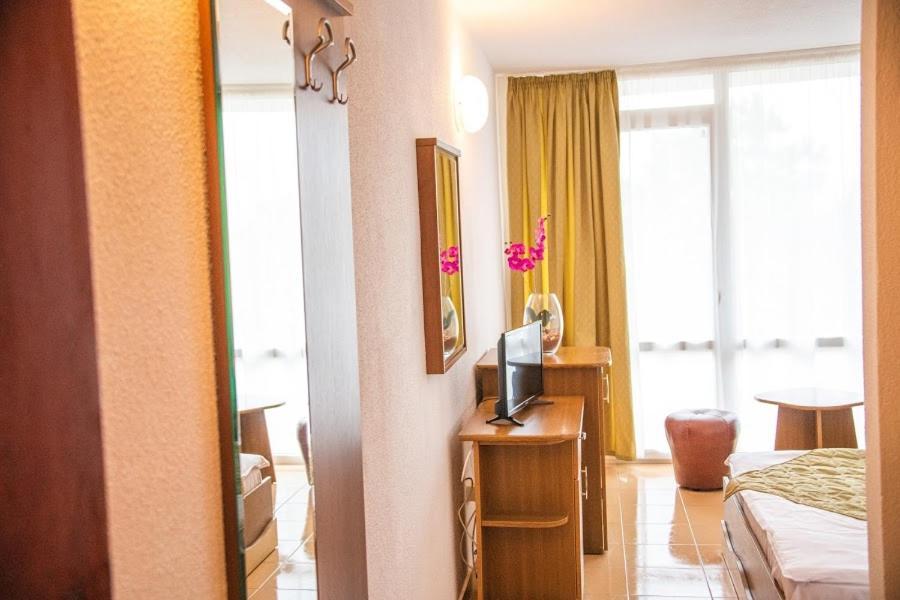 Hotel Mures Saturn Bagian luar foto