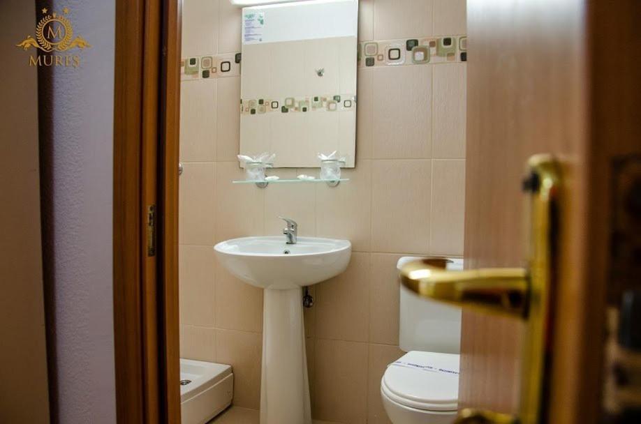 Hotel Mures Saturn Bagian luar foto