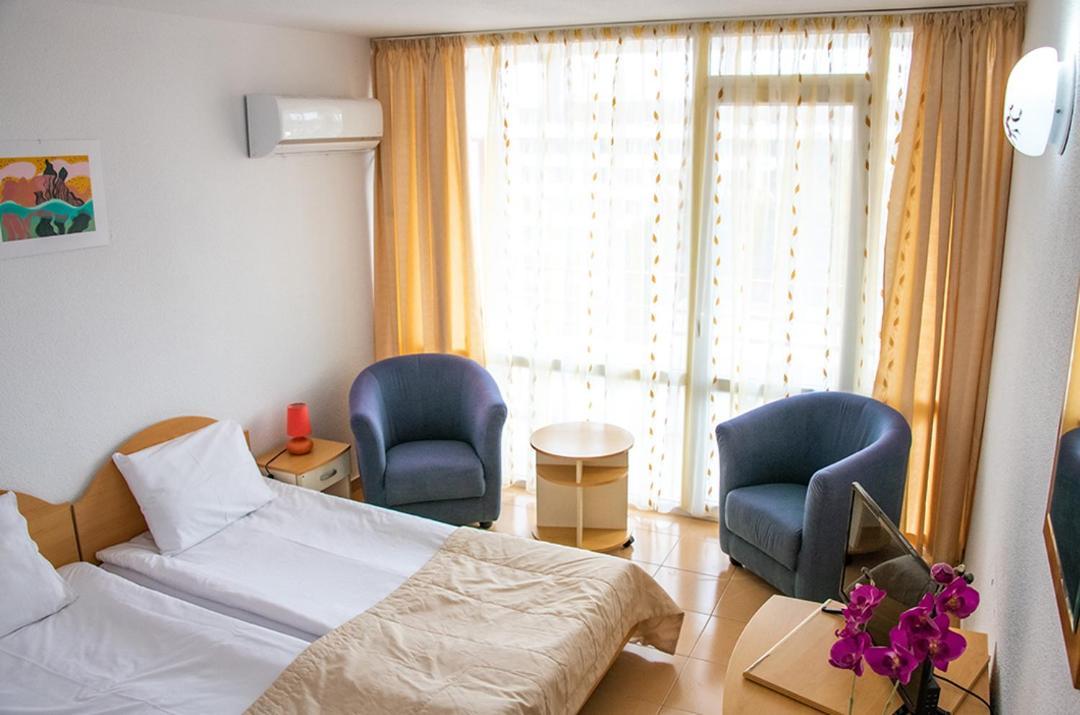 Hotel Mures Saturn Bagian luar foto