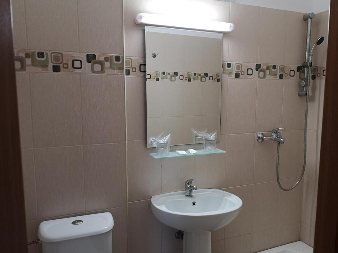 Hotel Mures Saturn Bagian luar foto