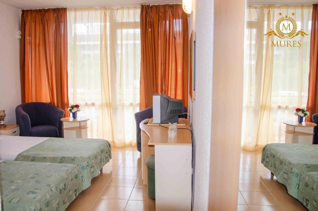 Hotel Mures Saturn Bagian luar foto