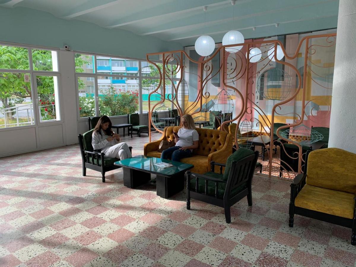 Hotel Mures Saturn Bagian luar foto