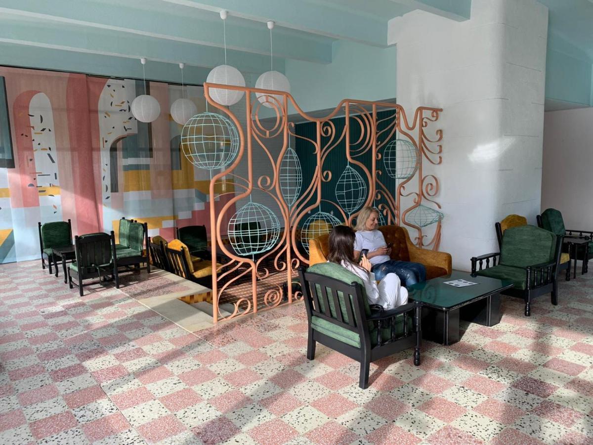Hotel Mures Saturn Bagian luar foto